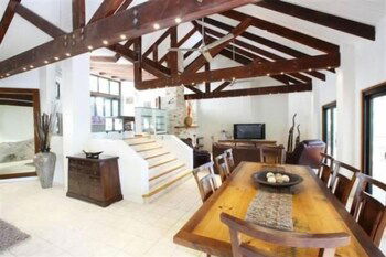 Nahmahlu - Hotel Gold Coast 3
