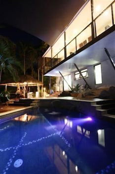 Nahmahlu - Hotel Gold Coast 2