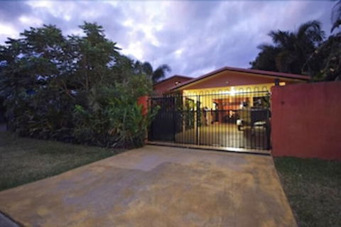 Hacienda Cooya Beach - Hotel Gold Coast 1