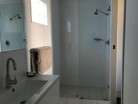 Porkys Motel - Hotel Gold Coast 1