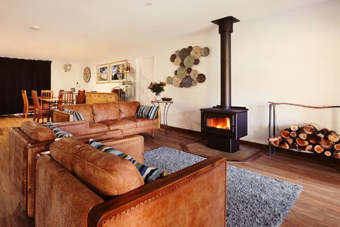 The Lodge Mapleton Falls - Hotel Gold Coast 2