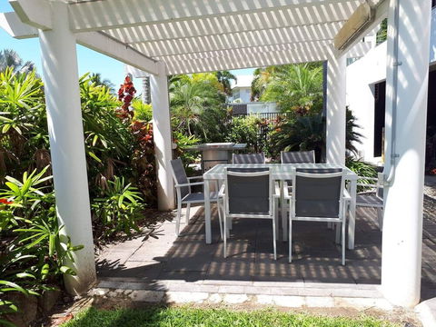 Hinchinbrook Harbour Apartments - Hotel Gold Coast 4