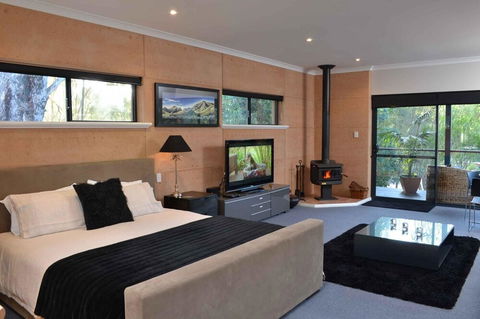 Aroha - Hotel Gold Coast 4