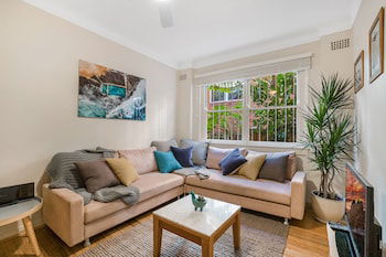 A PERFECT STAY - Bondi Beach Peach - Hotel Gold Coast 3