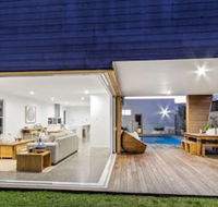 Luxe House Tweed Coast Holidays  - Hotel Gold Coast