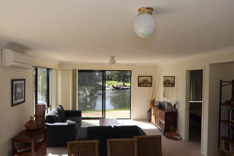 The Moorings Waterfront - Hotel Gold Coast 5