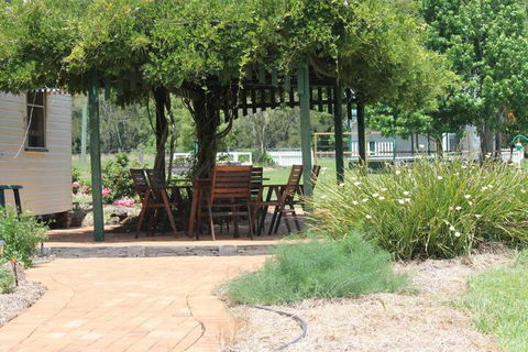 The Dollhouse Cottage - Hotel Gold Coast 3