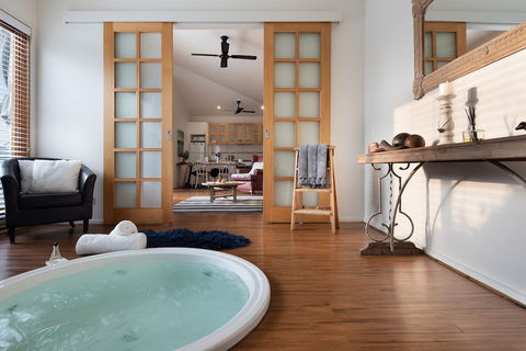 Gables Bend Spa Villa - Hotel Gold Coast 5
