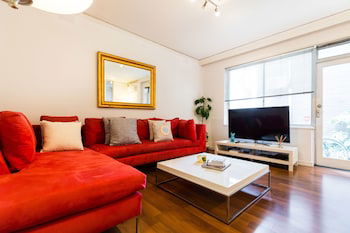 SELENA, 2BDR South Yarra Apartment - Hotel Gold Coast 0