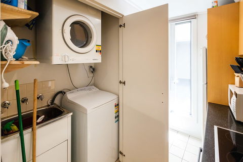 NAOMI, 2BDR South Melbourne Apartment - Hotel Gold Coast 0