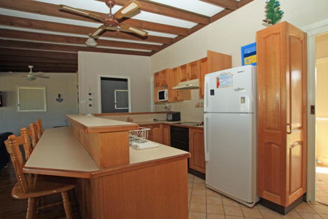 Silversands Beach House - Hotel Gold Coast 2