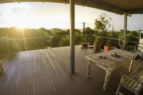 Novaks Place - Hotel Gold Coast 2