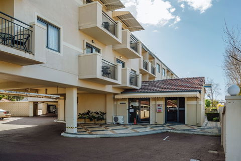 Canning Bridge Auto Lodge - Hotel Gold Coast 1
