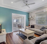 Tomaree Road 14 Oscars Pet Friendly Beach House - Hotel Gold Coast