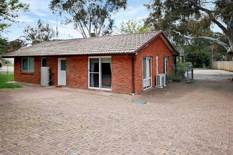 Sponars Onshore Apartment 1 - FREE Unlimited WIFI - Hotel Gold Coast 1
