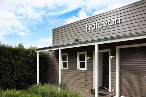 Halcyon - Hotel Gold Coast 1