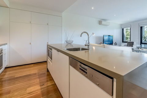 C-Scape By The Sea No.9 - Hotel Gold Coast 4