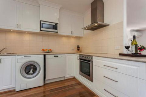 Attadale Excutive Villa - Hotel Gold Coast 2