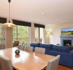 Villa 3br De Saran Resort Condo located within Cypress Lakes Resort nothing is more central - Hotel Gold Coast
