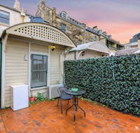 Waterview Terrace in Historic Rocks - Hotel Gold Coast