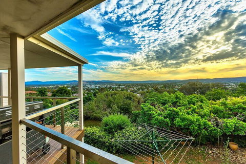 Highview - Hotel Gold Coast 0
