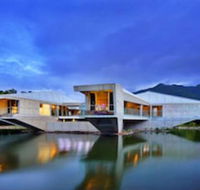 Alkira Award Winning Luxury Holiday Home - Hotel Gold Coast