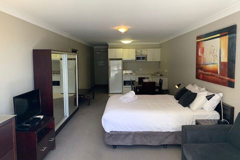 115 Horizons - Lake Jindabyne Waterfront - Hotel Gold Coast 5