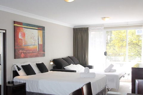 115 Horizons - Lake Jindabyne Waterfront - Hotel Gold Coast 7