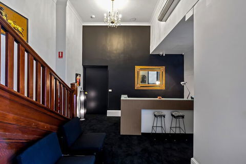 BANK192 - Hotel Gold Coast 7