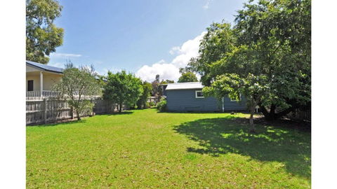 MY Fair Lady External Bathroom PET Friendly - Hotel Gold Coast 7