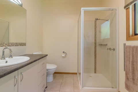 Billabong Wifi & Netflix - Hotel Gold Coast 5