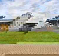 Paperbark Homestead PET Friendly - Hotel Gold Coast