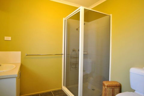 Beachcroft Inlet Side Close TO Town - Hotel Gold Coast 2