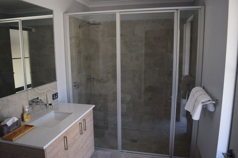 Eagle Bay House - Hotel Gold Coast 1