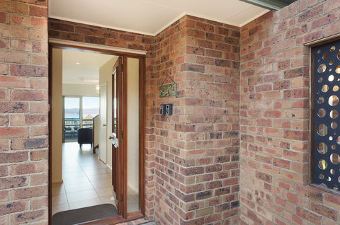 Whale Cove Circuit - Hotel Gold Coast 3