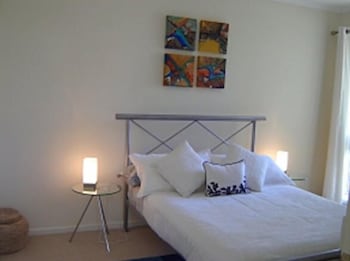 Art On Hart - Hotel Gold Coast 2