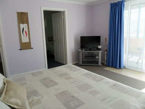 Freycinet Waters - Hotel Gold Coast 4