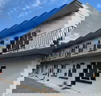 Hello Adelaide Motel and Apartments - Hotel Gold Coast