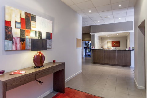 Sunshine Motor Inn - Hotel Gold Coast 2