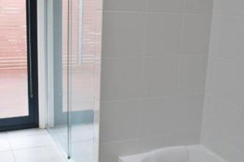 POSITION PERFECT CENTRAL INVERLOCH - Hotel Gold Coast 7