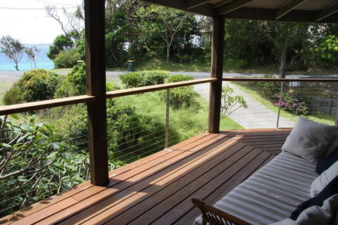FAR SHORE - Hotel Gold Coast 3