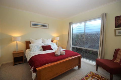 POINT BREAK WEEKLY ONLY - Hotel Gold Coast 3