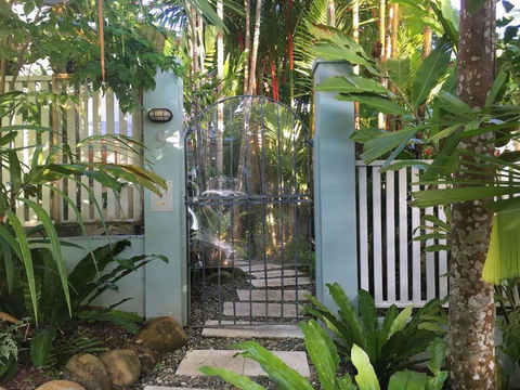 Garden Villa On Murphy - Hotel Gold Coast 4