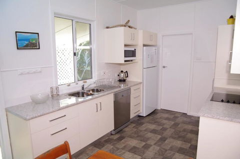 Fleur Cottage 7 Willow Street - Hotel Gold Coast 6