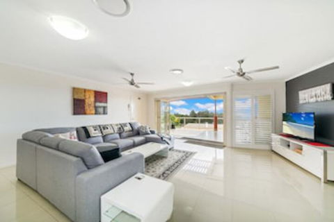 Redcliffe Peninsula Penthouse - Hotel Gold Coast 0