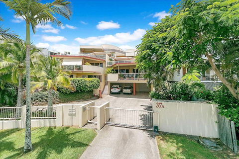 Redcliffe Peninsula Penthouse - Hotel Gold Coast 4