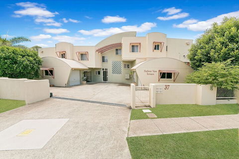 Redcliffe Peninsula Penthouse - Hotel Gold Coast 1