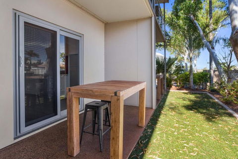 Latitude20 The Dunes - Hotel Gold Coast 1