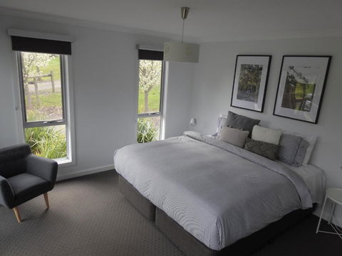 Alyonah Daylesford - Hotel Gold Coast 2