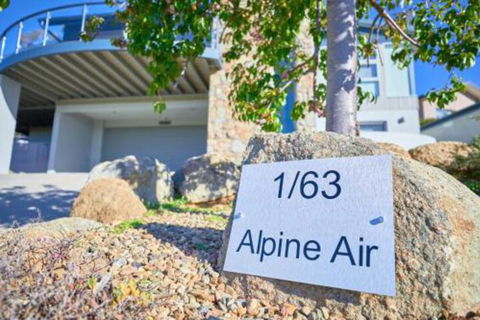 Alpine Air - Hotel Gold Coast 4